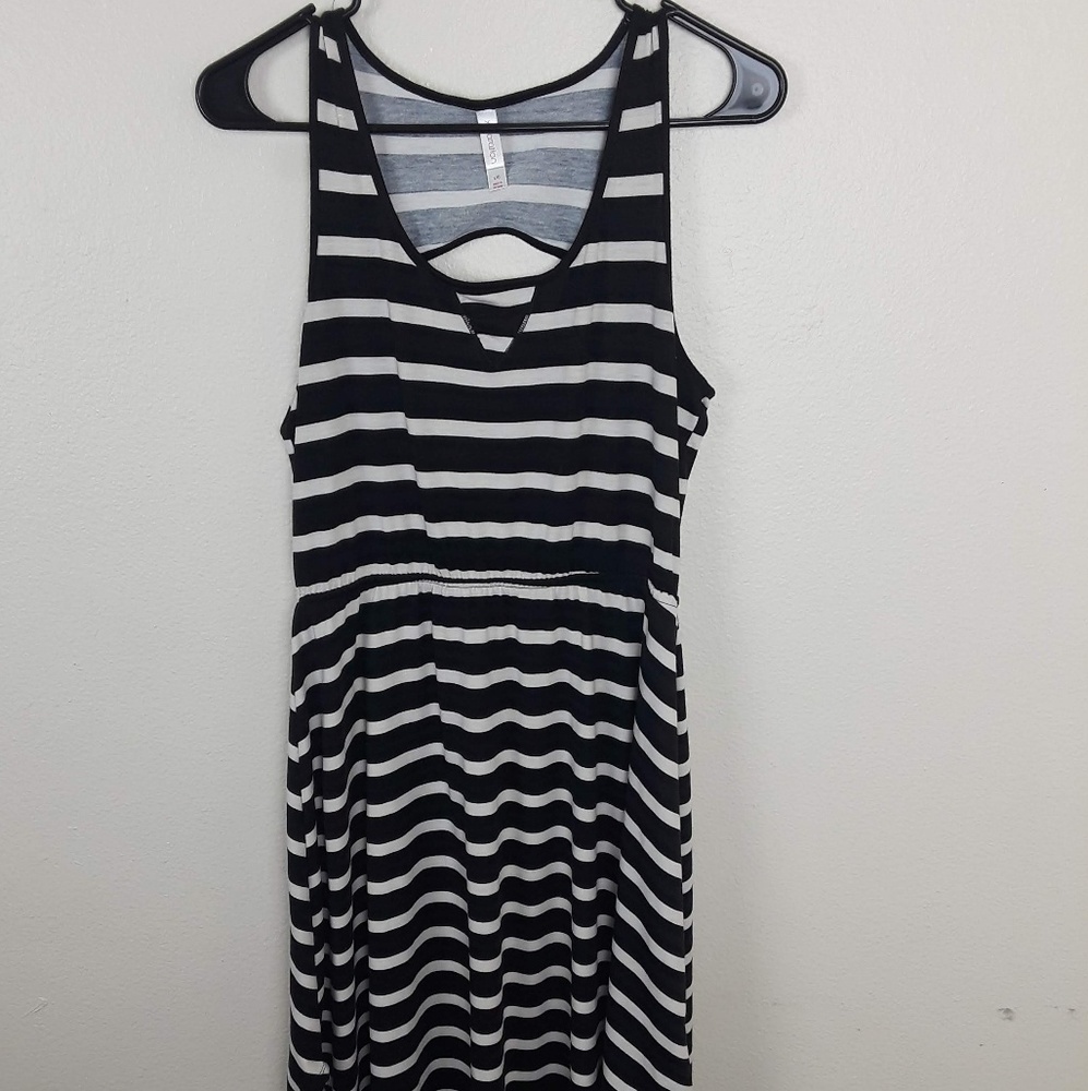 Black and White Striped Sleeveless Dress - Casual Dress